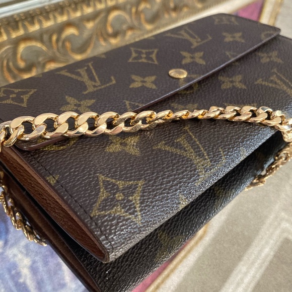 Louis Vuitton Chained Wallet on Chain Purse Monogram Wallet Porte Tresor - Picture 6 of 10